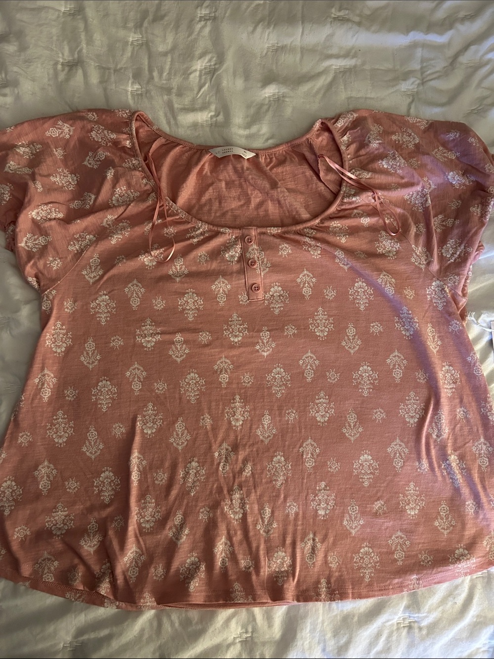 Lauren Conrad Women’s Pink Short Sleeve Scoop Neck Top with Button Detail